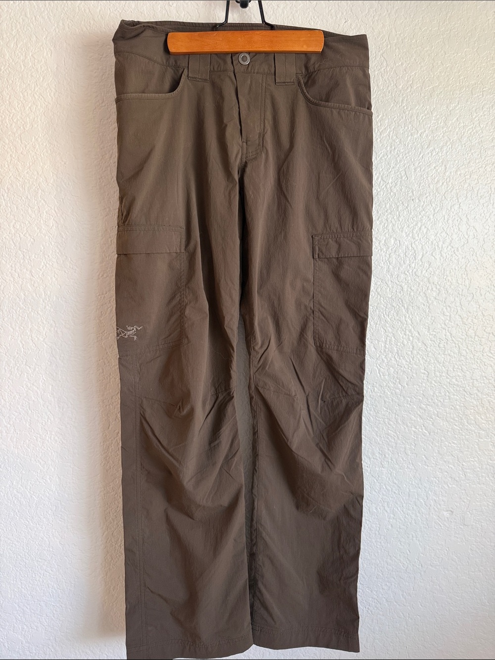 Arc'teryx Men's lightweight Brown Cargo Pants